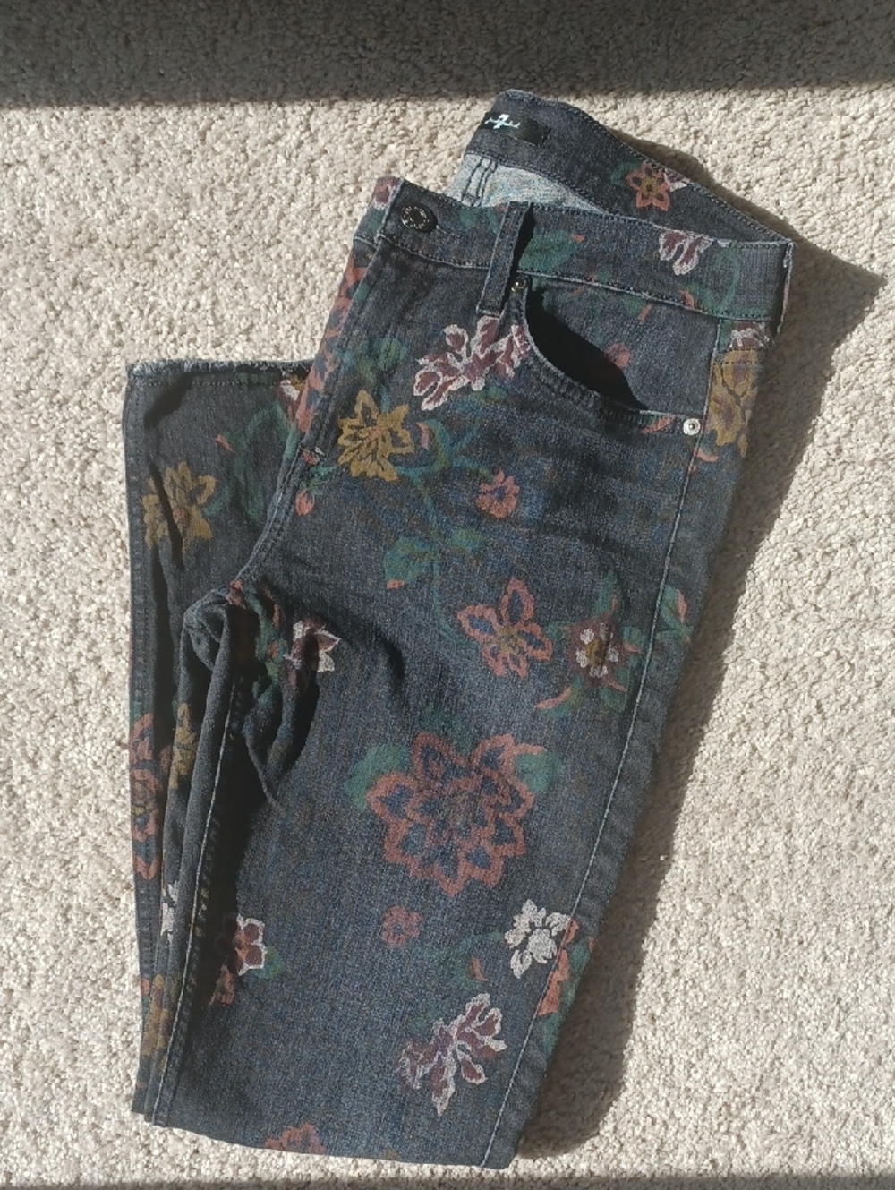 7 For All Mankind Dark Floral Jeans Black with Brown, Green, Pink Accents Sz 31